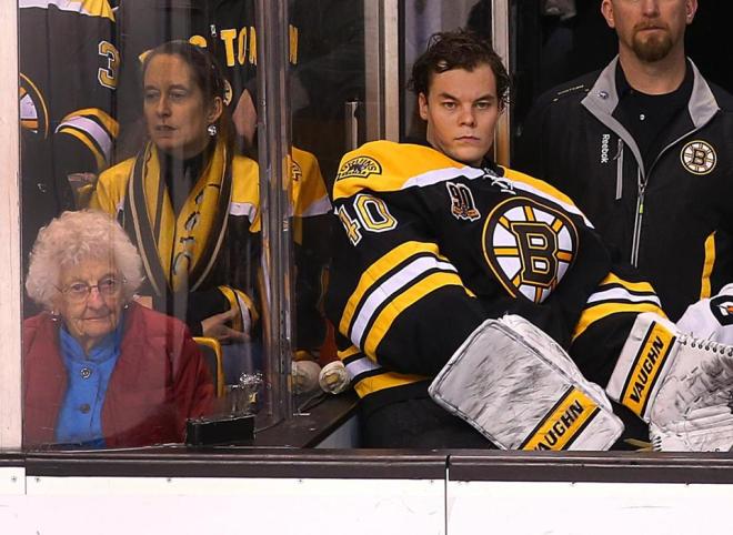 Tuukka-Rask-bench.jpg